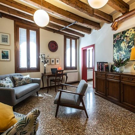Riva De Biasio Charming Apartment Veneza Exterior foto