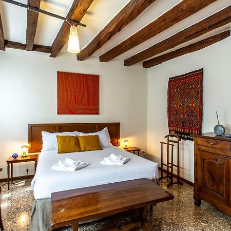 Riva De Biasio Charming Apartment Veneza Exterior foto